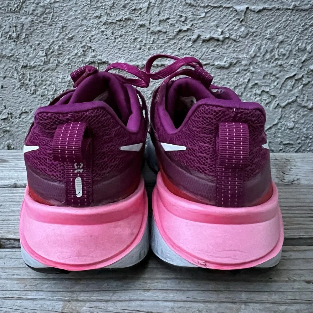 Nike Shoes Women Size 10.5 Legend React Running Pink Red White Sneakers Trainer